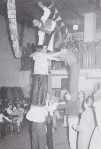 Turnhalle von außen