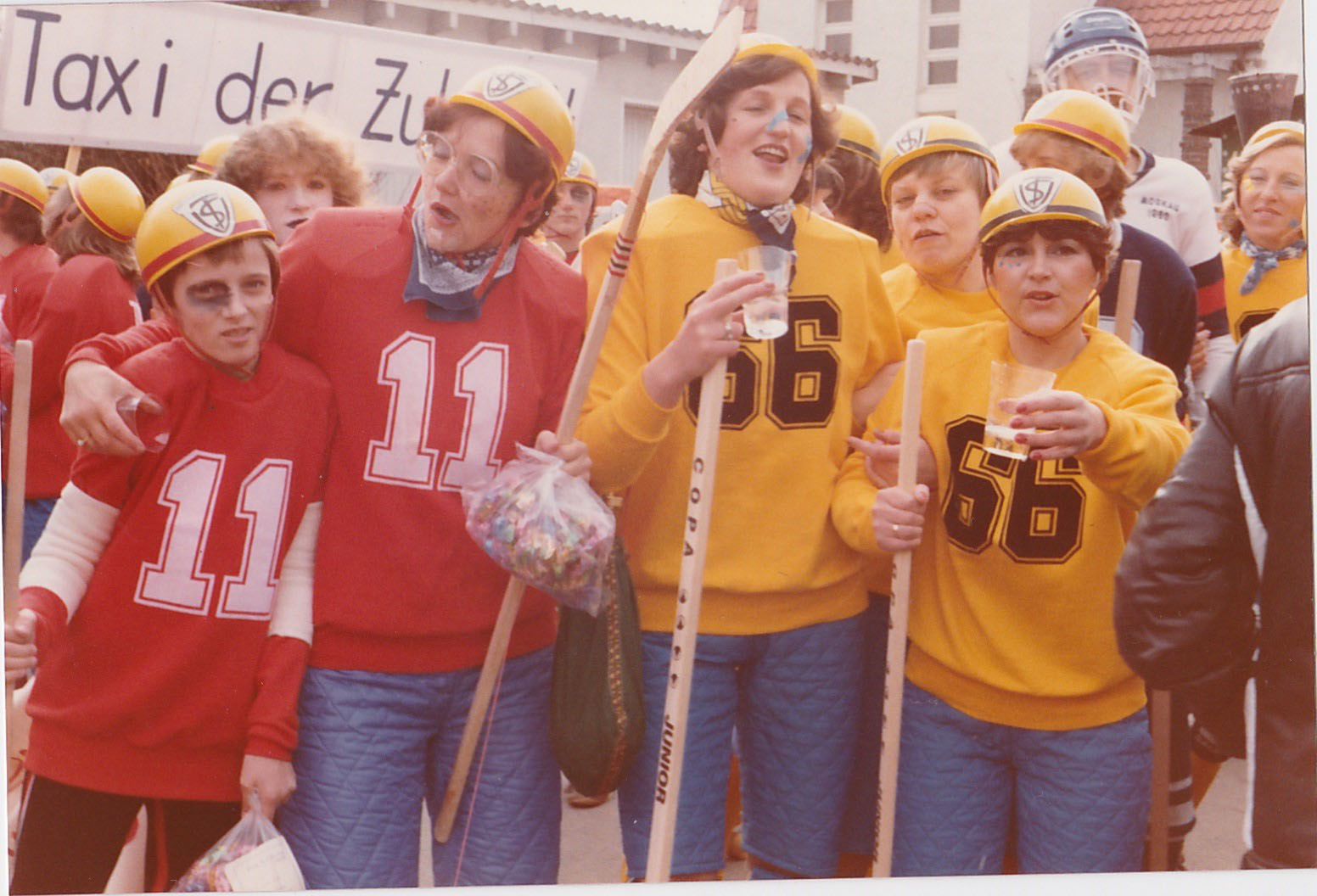 1981 Fasnetsumzug Eishockey