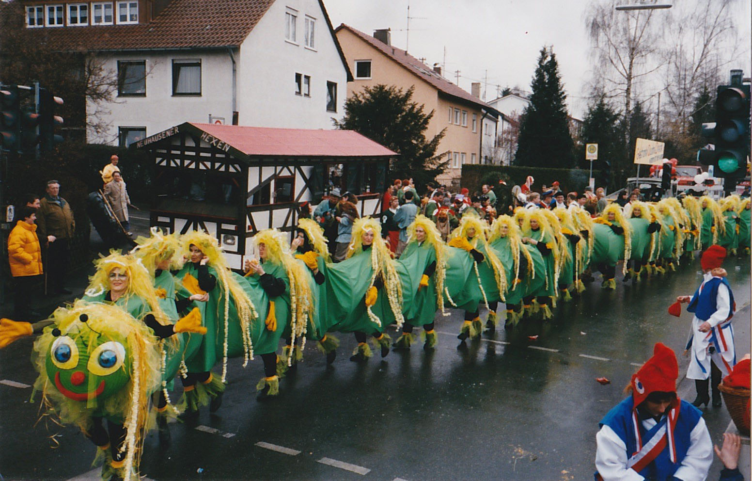 1998 Fasnetsumzug Raupe
