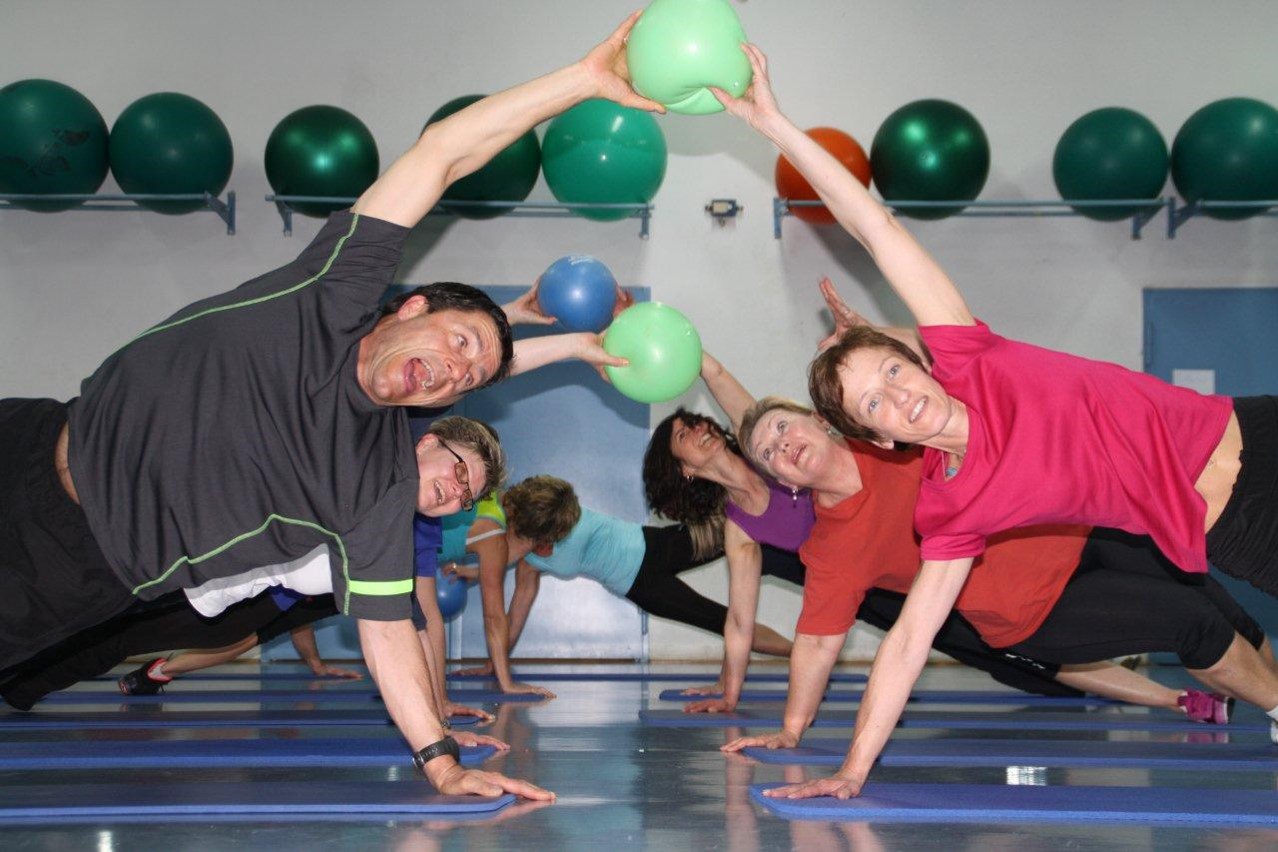 Skigymnastik startet im Stadion